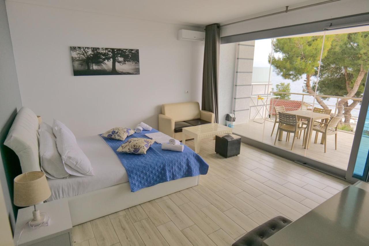Hotel Oceanic Overview Sarandë