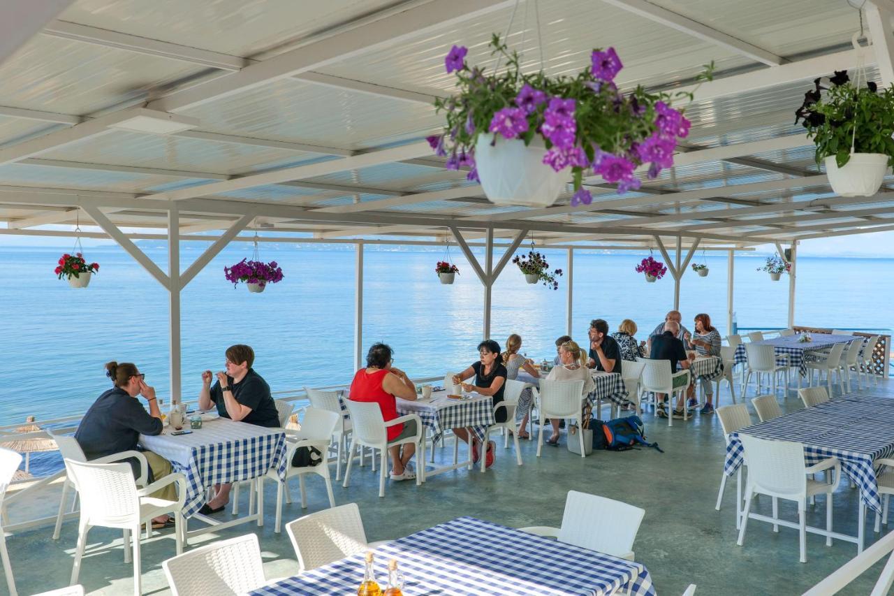 Hotel Oceanic Overview Sarandë